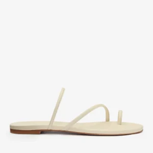 Ludo Toe Ring Strappy Flat Sandal