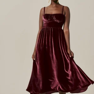 Inessa Velvet Dress