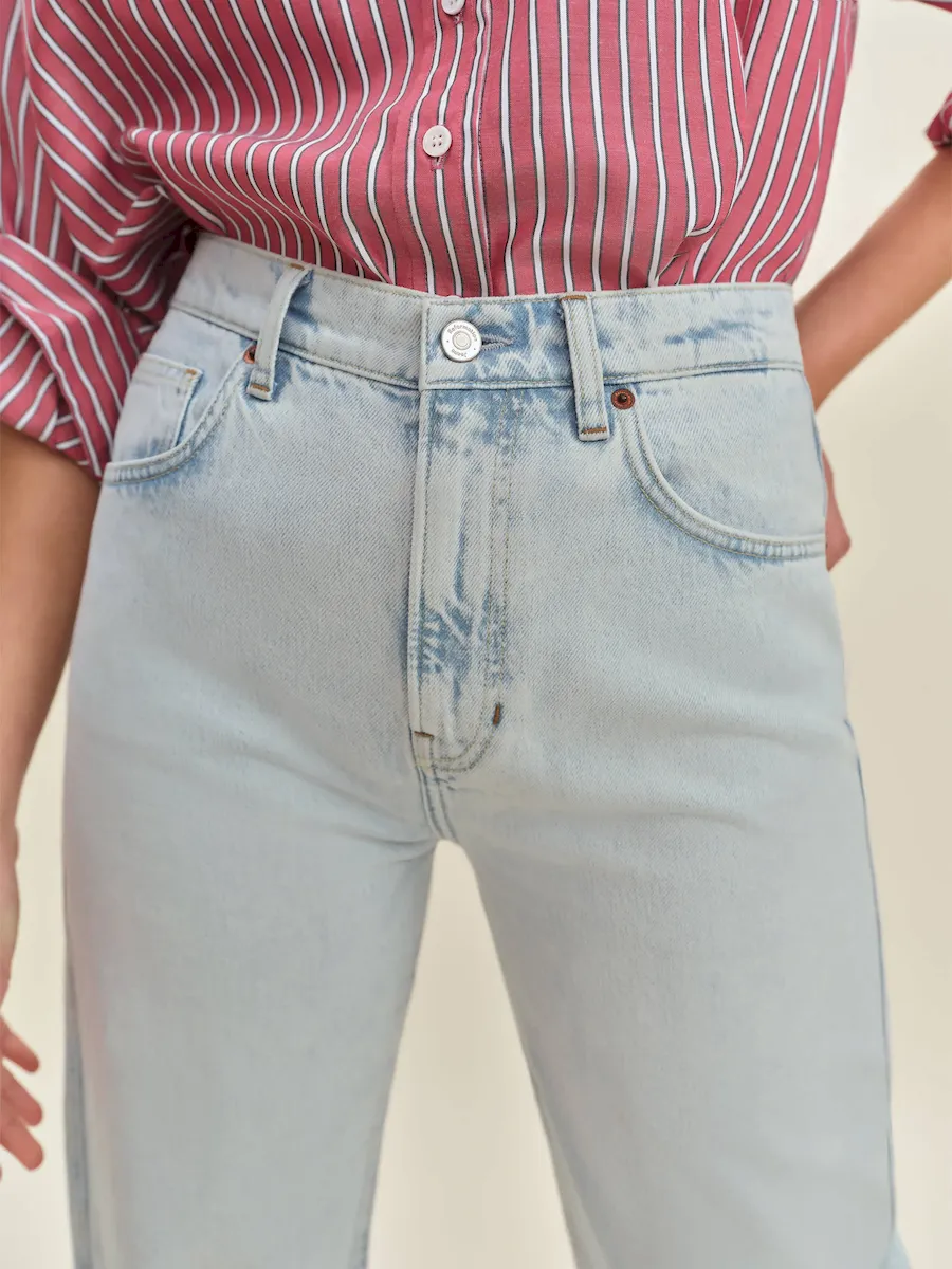 Val 90s Mid Rise Straight Jeans - Image 4