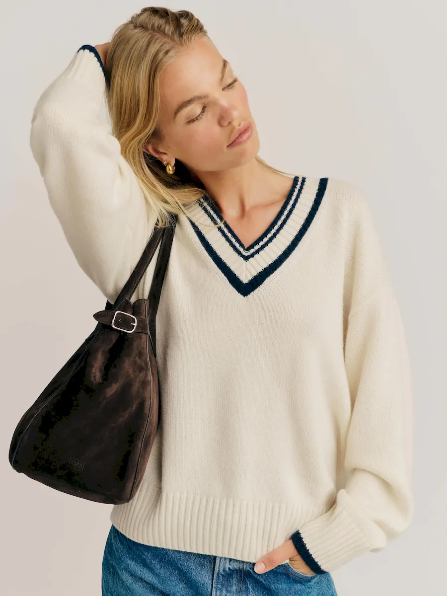 Jadey Cashmere Oversized V-neck Sweater - Image 5