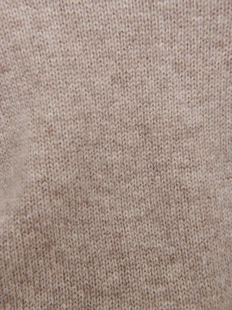 Dulce Cashmere V-neck Sweater - Image 6
