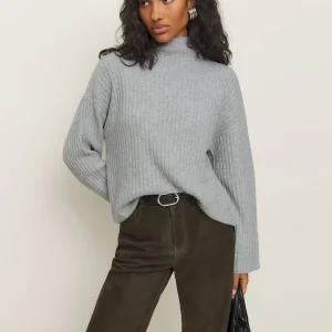 Lawson Oversized Cashmere Turtleneck