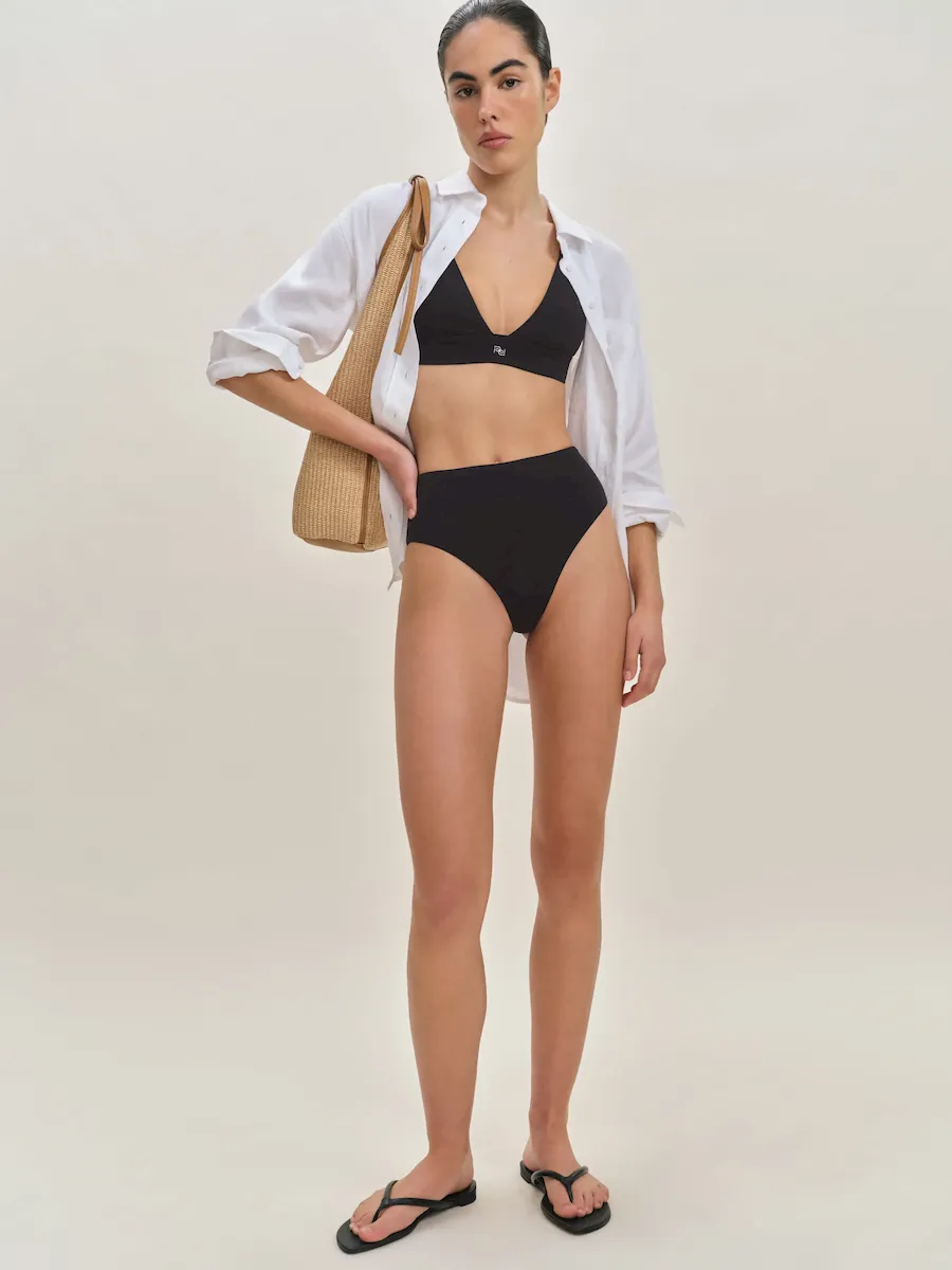 Ana Bikini Bottom - Image 4