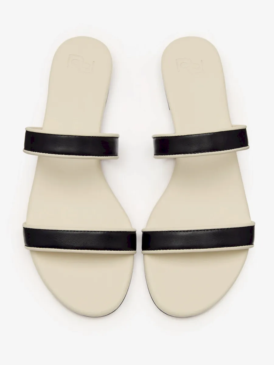 Lenora Flat Sandal - Image 4